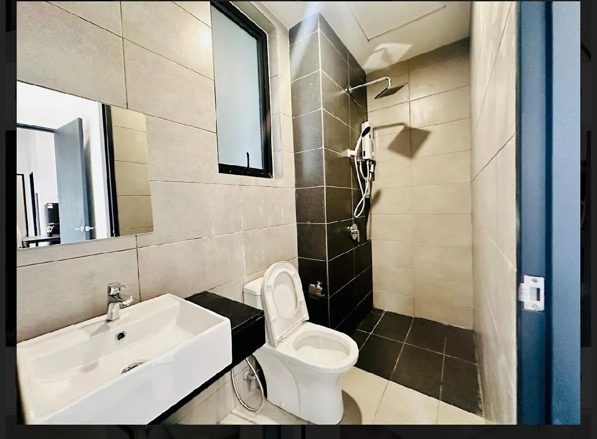 Apartment Bright & Airy 3Br Homestay Comfort Penang Netflix George Town